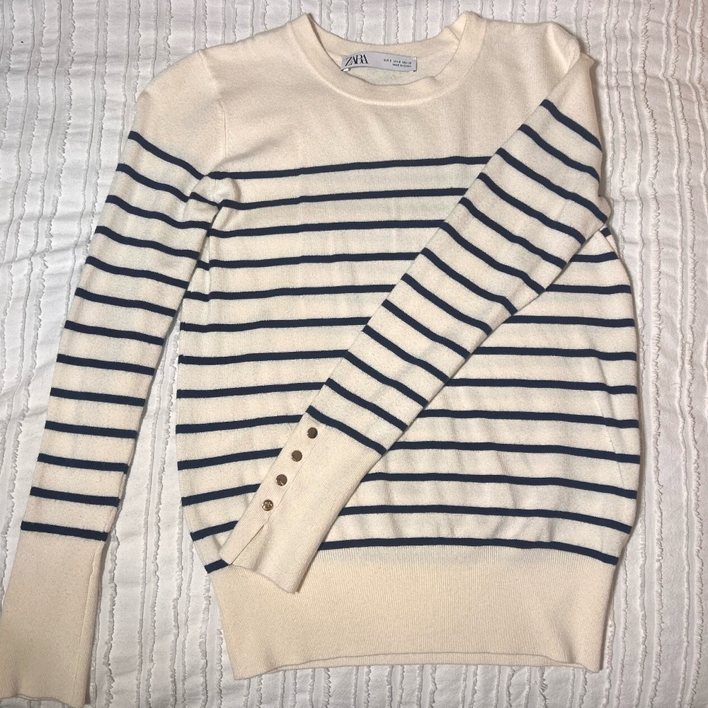 Striped blue and white long sleeve top